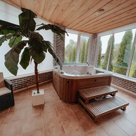 Near The With Hot Tub And Sauna Appartement Tõrve