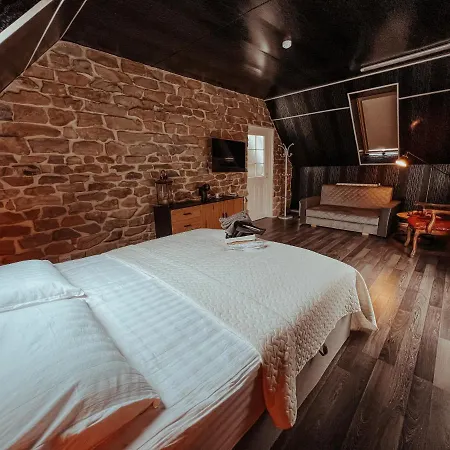 Apartment Near The With Hot Tub And Sauna *