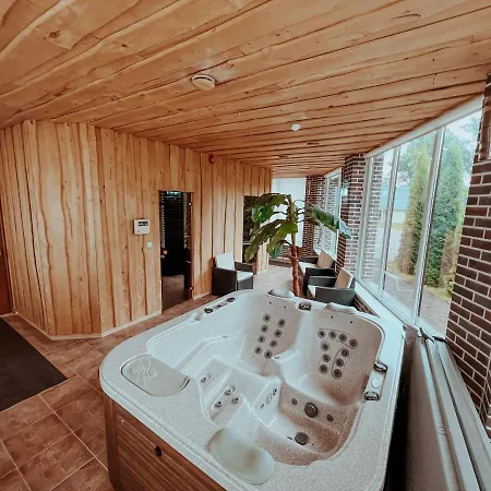 Appartement Near The With Hot Tub And Sauna