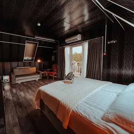 Near The With Hot Tub And Sauna Tõrve